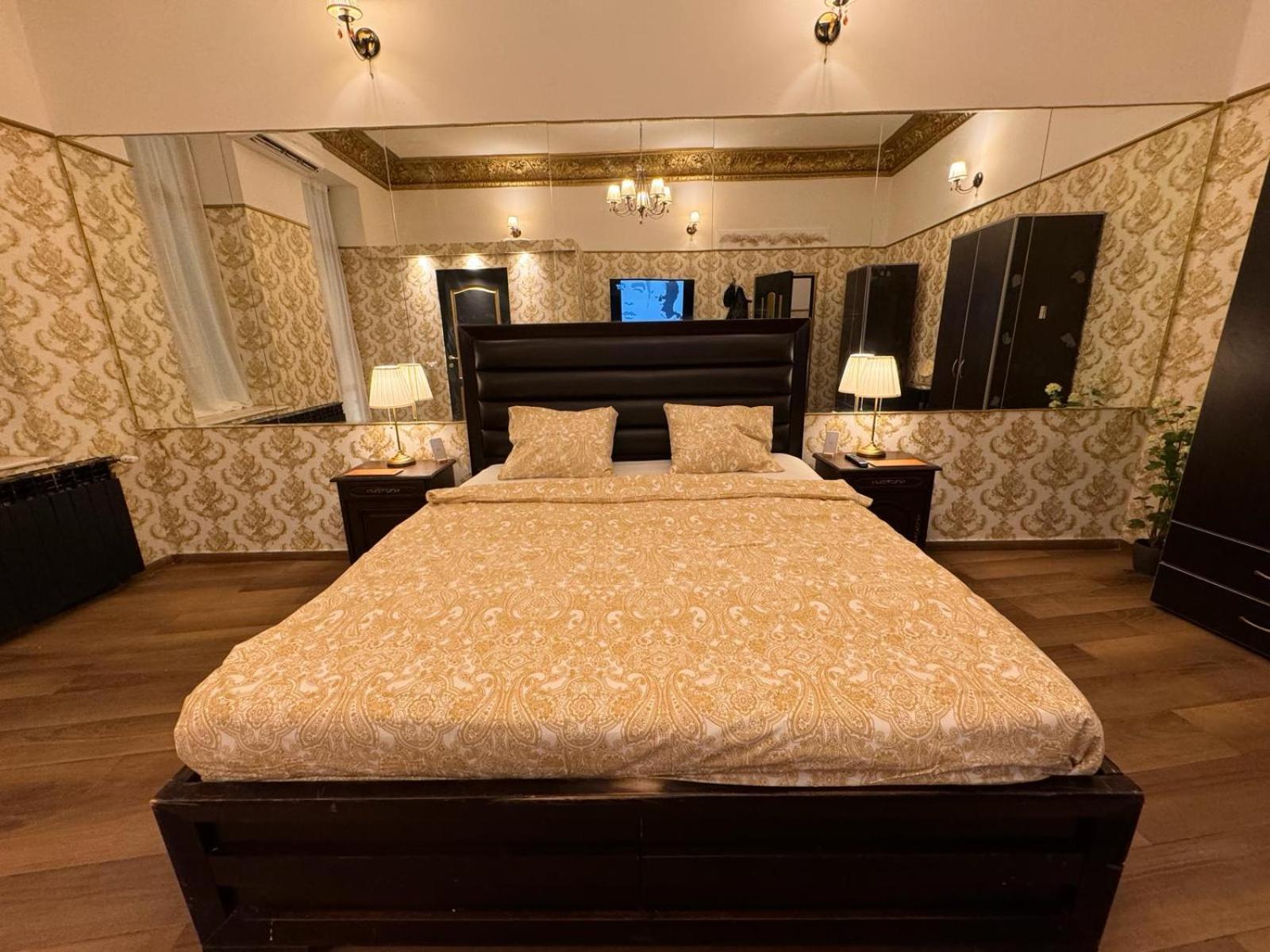 The King Suite With Balcony View Piata Romana Bukarest Exterior foto