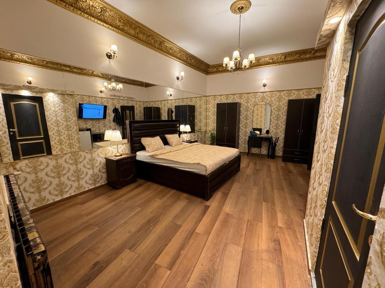 The King Suite With Balcony View Piata Romana Bukarest Exterior foto